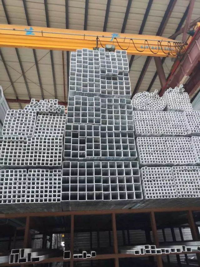 乌审Q235B热镀锌方矩管
